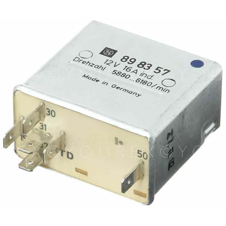 Fuel pump relay, Saab 900